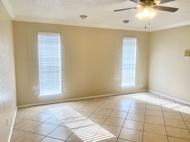 Building Photo - 3417 83rd Dr