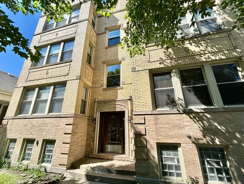 Building Photo - 2958 N Washtenaw Ave