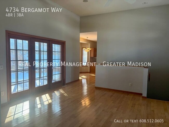 Building Photo - 4734 Bergamot Way