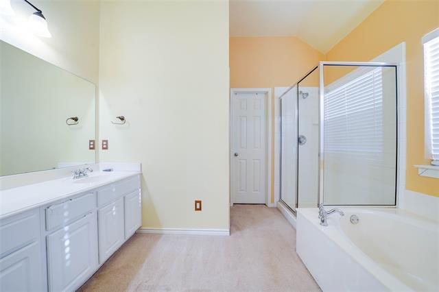 Building Photo - 9724 Water Tree Dr