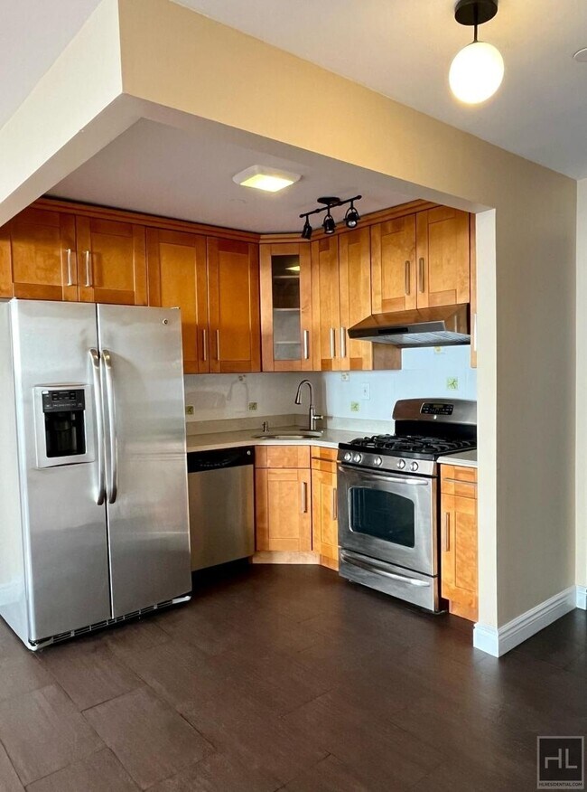 Building Photo - ST NICHOLAS AVENUE