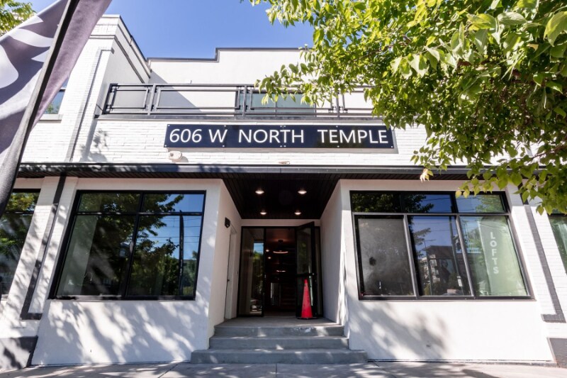 Building Photo - 606 W North Temple St