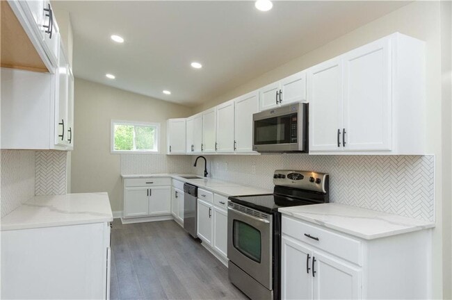 Building Photo - 1645 Abner Terrace NW