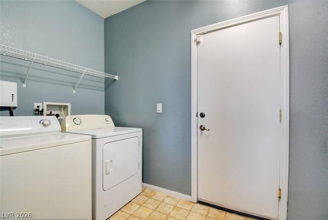 Building Photo - 4013 Buteo Ln