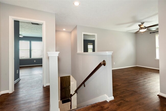 Building Photo - 24015 Adobe Ridge Ln