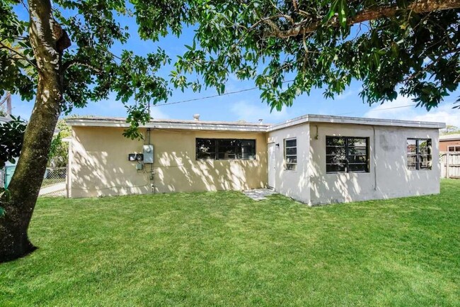 Building Photo - 1730 NW 178th St