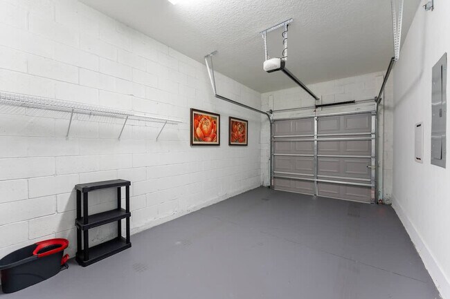 Building Photo - 4456 Summer Flowers Pl