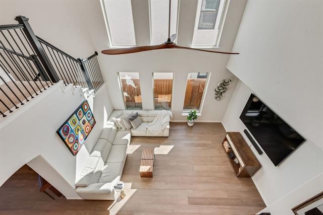 Building Photo - 1220 Canuela Way
