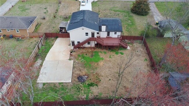 Building Photo - 1292 Monfort Rd