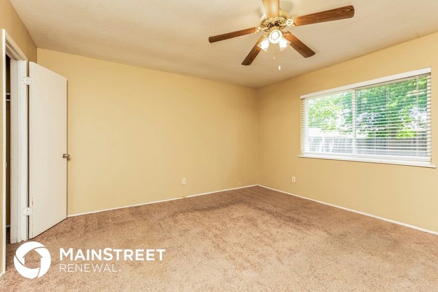 Building Photo - 7106 Flameleaf Pl