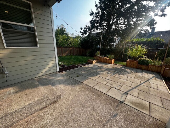 Building Photo - Updated 4 Bedroom Lacey/Hawks Prairie Home for Rent