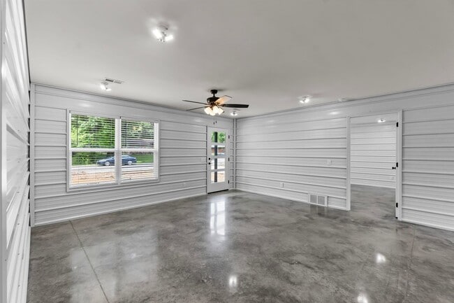 Building Photo - Custom-Built Modern, Energy-Efficient Home