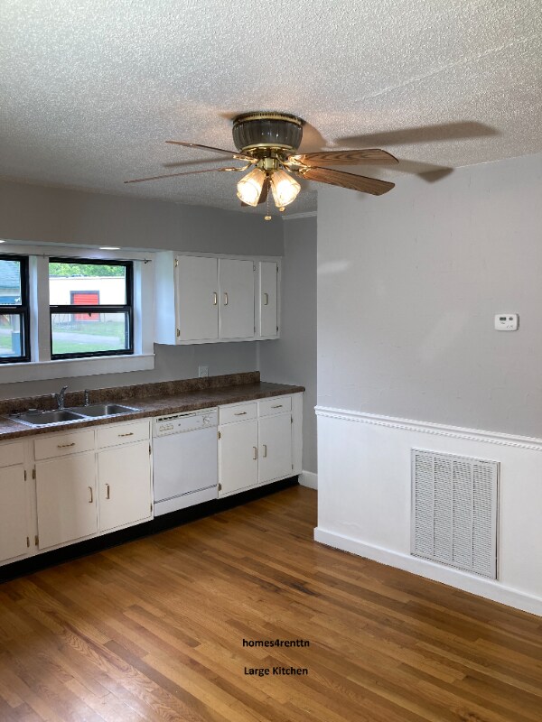 Building Photo - 522 Radford Pl