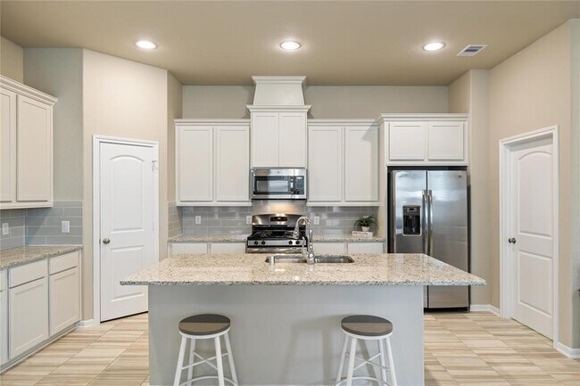 Building Photo - 2526 Bordelon Ln