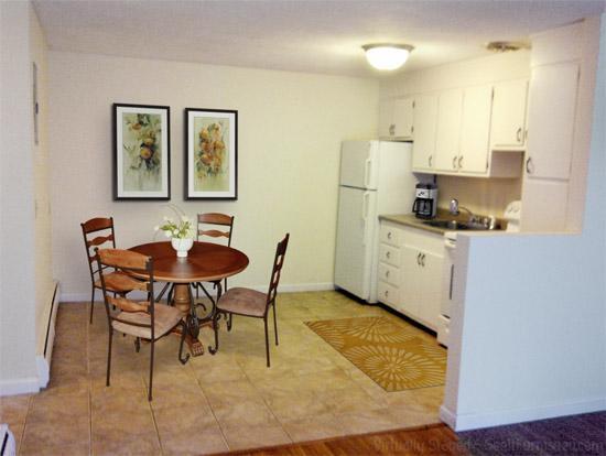 Building Photo - 110 Babcock St