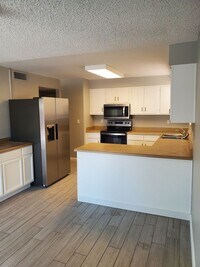 Building Photo - Dobson Ranch