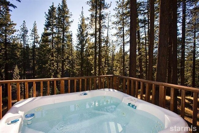 Building Photo - Lovely 5Bd pet friendly home available for rent now!! Home is ready for a long term renter! Call ...