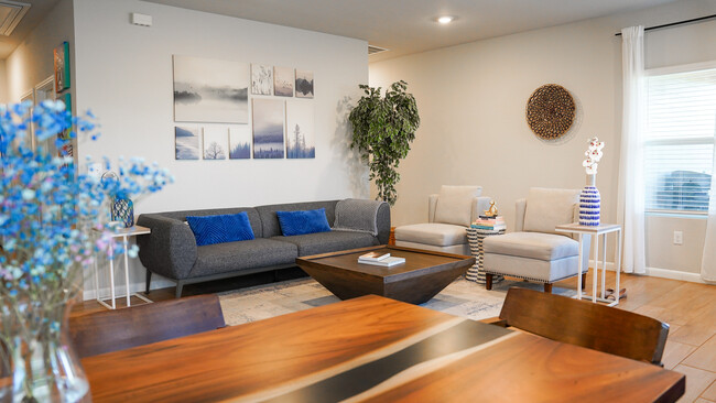 Building Photo - 5801 Brocade Dr