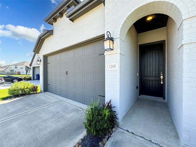 Building Photo - 3205 Cornflower Coast Ct