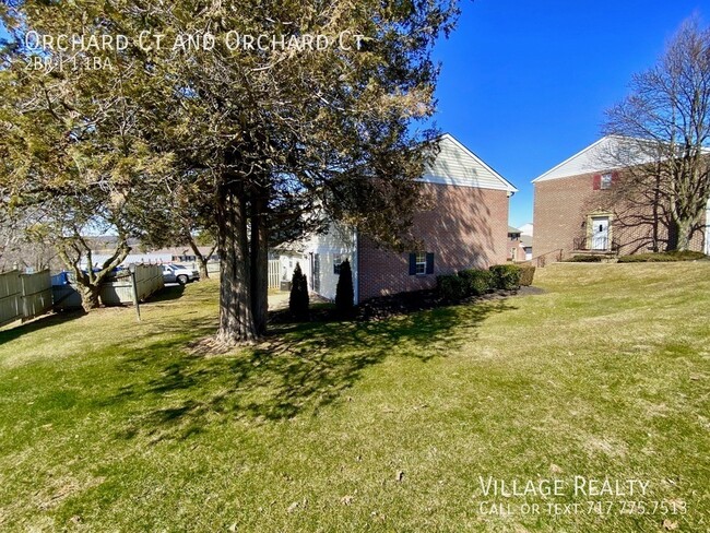 Building Photo - 402 Orchard Ct