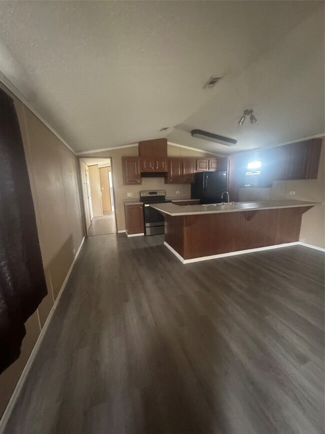 Building Photo - 760 Reyes Silva Ln