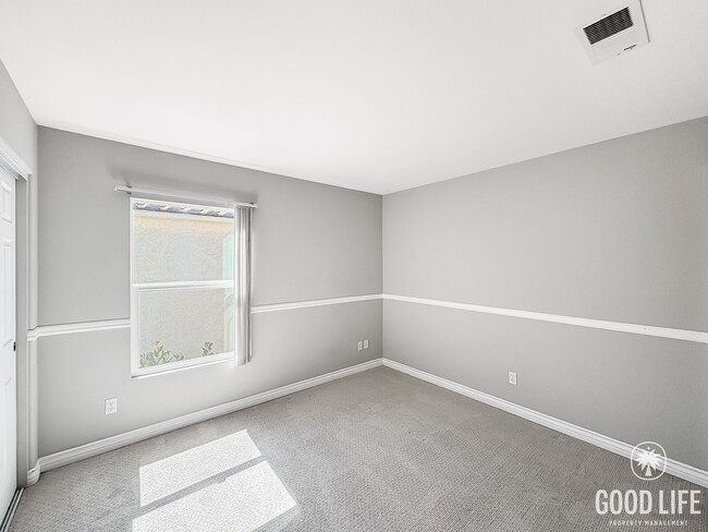 Building Photo - Available Now - Gated San Marcos 2BR/2.5BA...