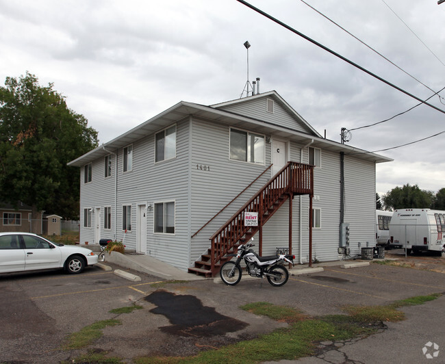 Building Photo - 1395-1401 Addison Ave E