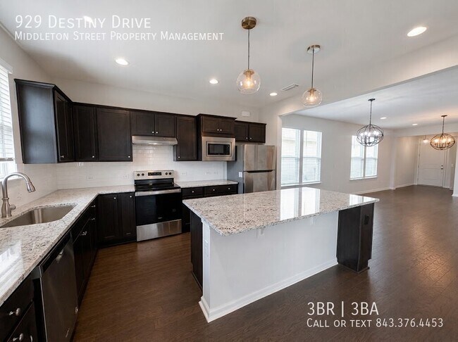 Building Photo - 929 Destiny Dr