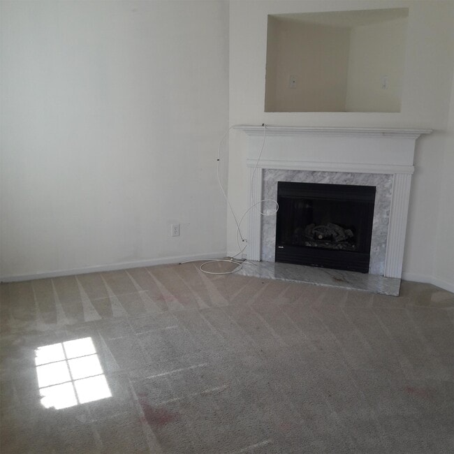 Building Photo - 5448 Sierra Tr