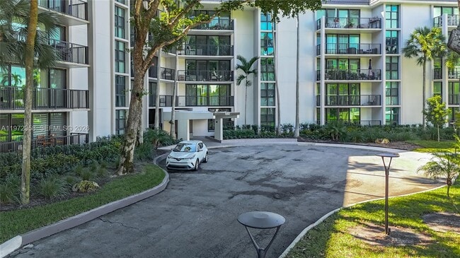 Building Photo - 1350 River Reach Dr