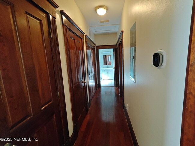 Building Photo - 1250 N Liberty St