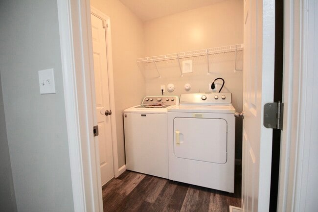 Building Photo - 1308 37th St