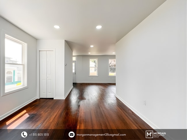 Building Photo - 193 W 8th St