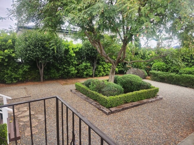 Building Photo - 522 Avalon Dr