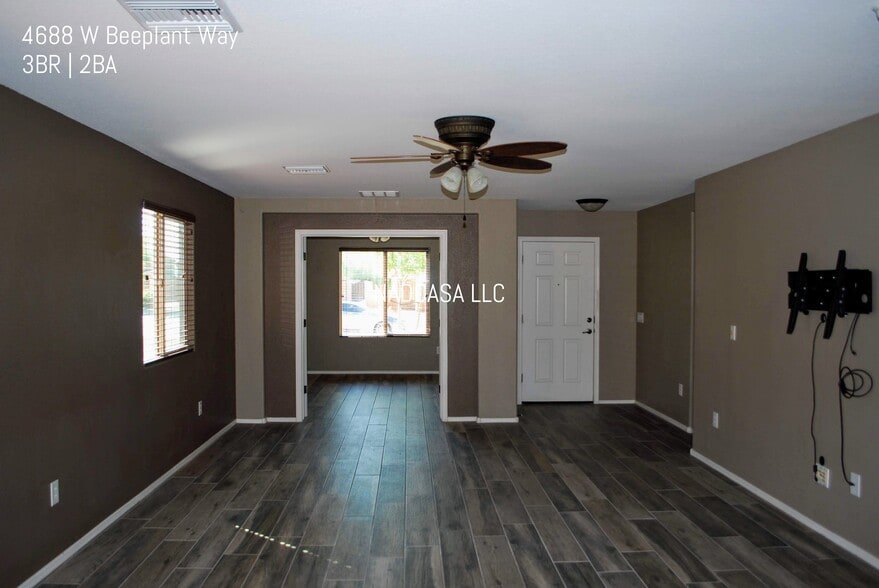 Building Photo - 4688 W Beeplant Way