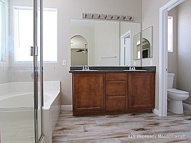 Building Photo - 8552 Amber Star St