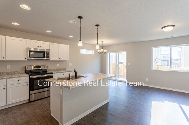 Building Photo - 847 Endeavor Wy
