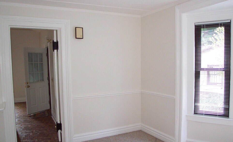 Dining room - 69 Cypress St