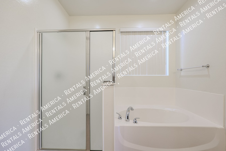 Building Photo - 15734 W McKinley St