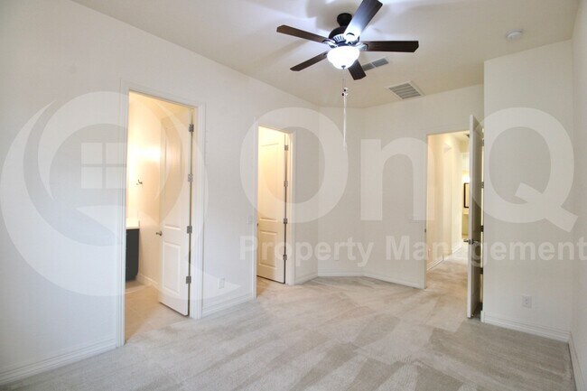 Building Photo - 1781 E Aster Pl