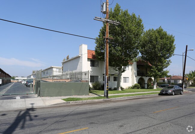 Building Photo - Villa Etiwanda Apartments