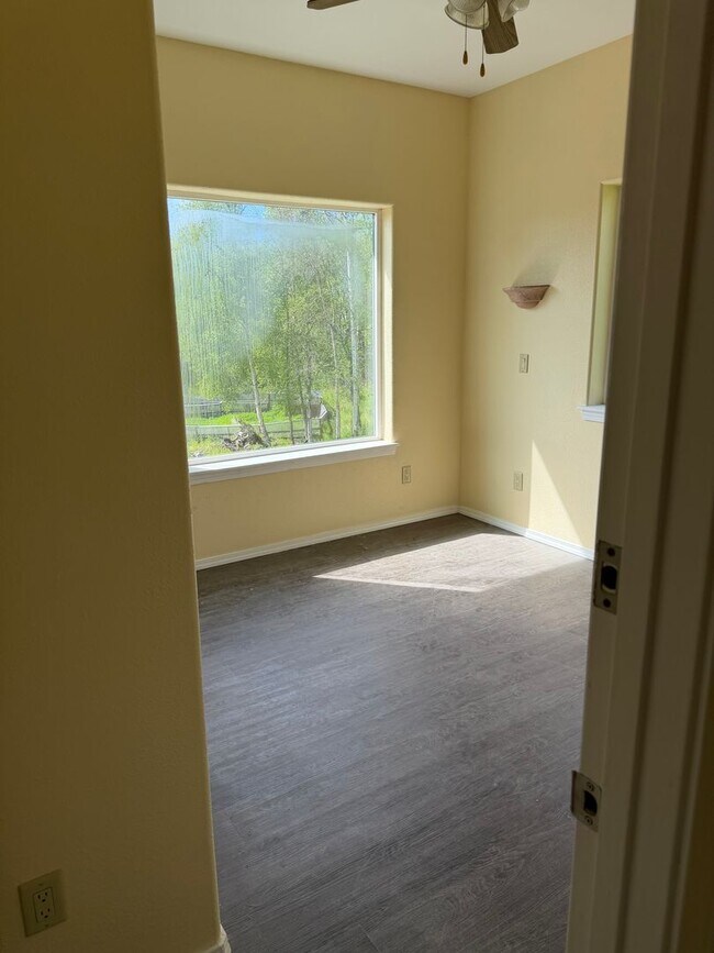 Building Photo - 3251 E Gislason Dr