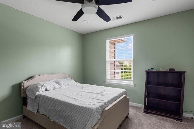 Building Photo - 40463 Aldie Springs Dr