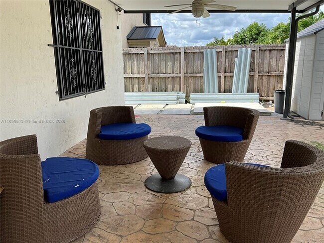 Building Photo - 13201 SW 274th Terrace