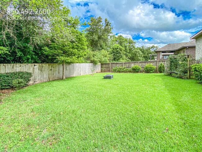 Building Photo - 10686 Dunmore Dr