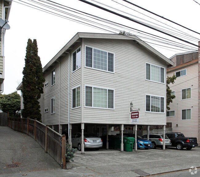 Building Photo - Woodmont Apartment