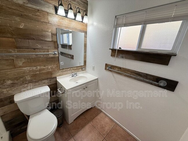 Building Photo - 2258 Pamela Ln