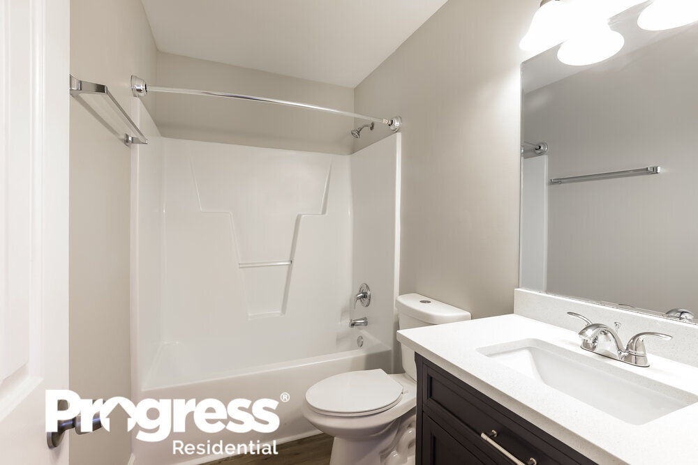 Building Photo - 608 Flicker Ct