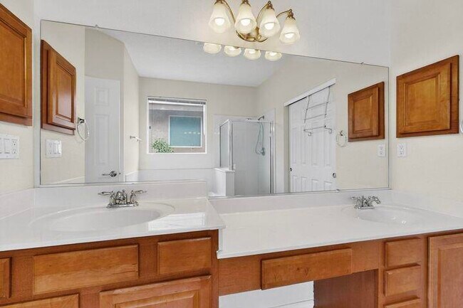 Building Photo - 9155 Ventana Azul Ave NW