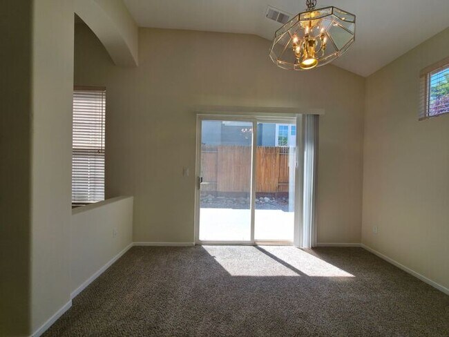 Building Photo - 2-Bedroom, 2-Bath + Den Single-Family Home...